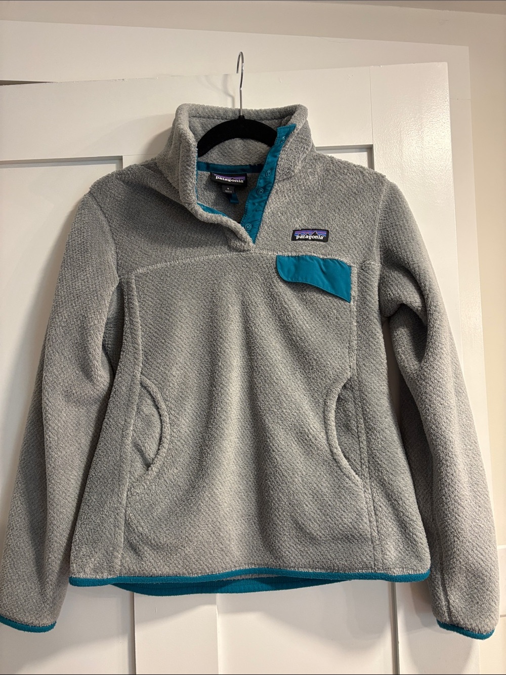 VGUC gray Lightweight Synchilla Snap-T Fleece Pullover - Women's size small